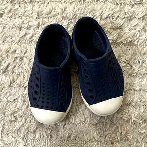 Native navy shoes